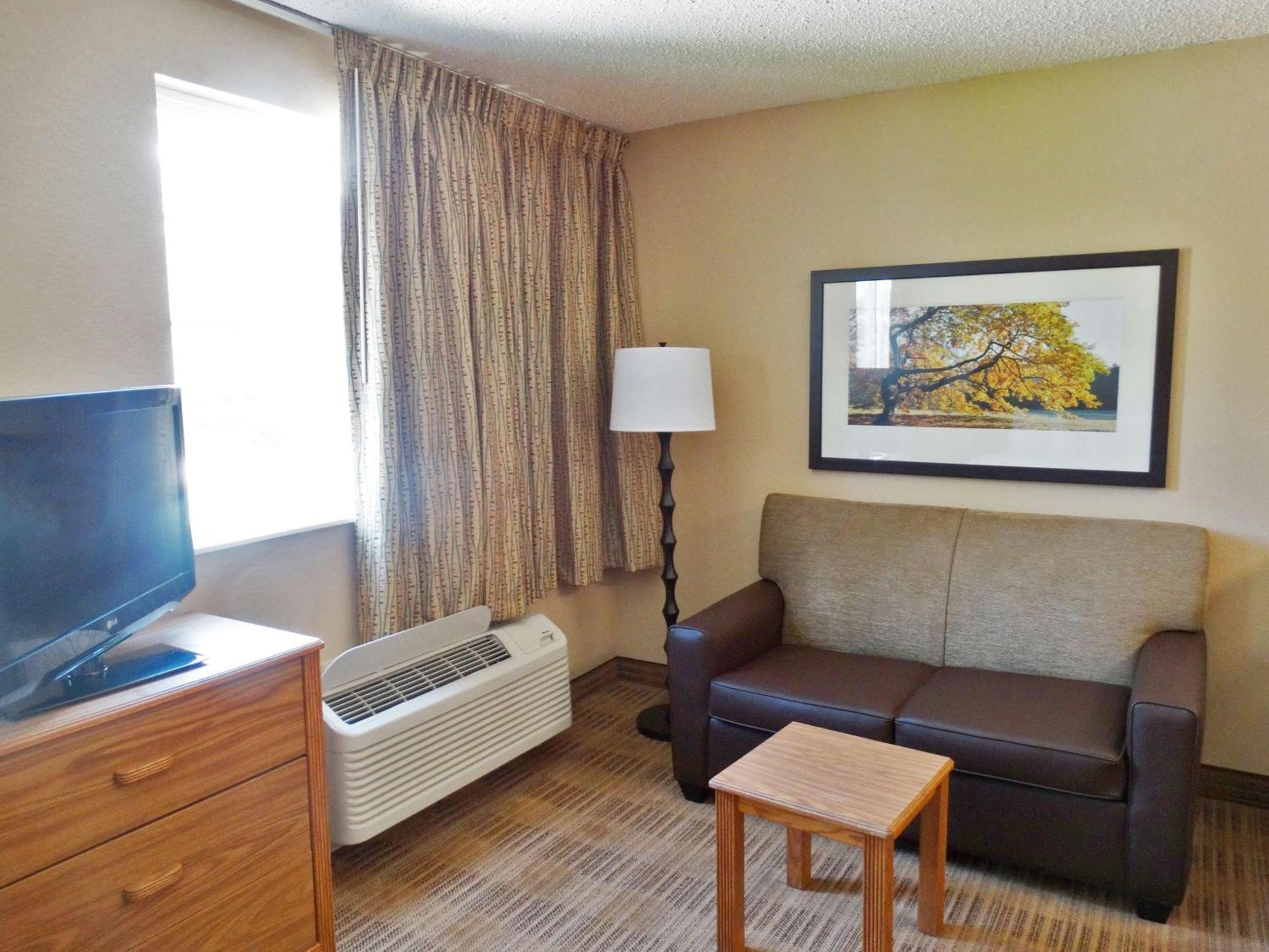 Extended Stay America Select Suites - Orlando - Lake Mary - 1040 Greenwood Blvd Zewnętrze zdjęcie