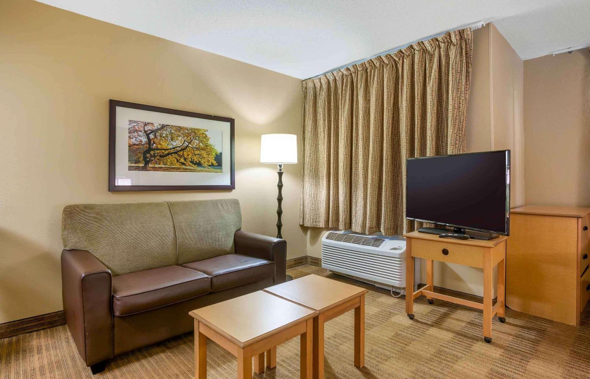 Extended Stay America Select Suites - Orlando - Lake Mary - 1040 Greenwood Blvd Zewnętrze zdjęcie