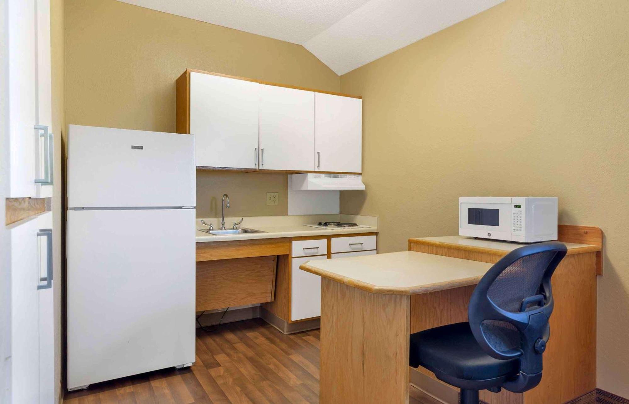 Extended Stay America Select Suites - Orlando - Lake Mary - 1040 Greenwood Blvd Zewnętrze zdjęcie